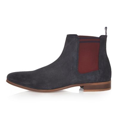 Navy tipped Chelsea boots